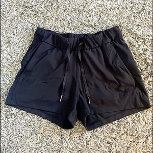 Lululemon on the fly mid rise short 2.5”.